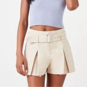 Pleated belted shorts